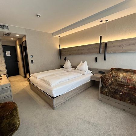 Bonfanti Design Hotel Chienes Exterior foto