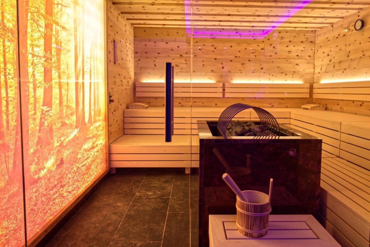 Bonfanti Design Hotel Chienes Exterior foto