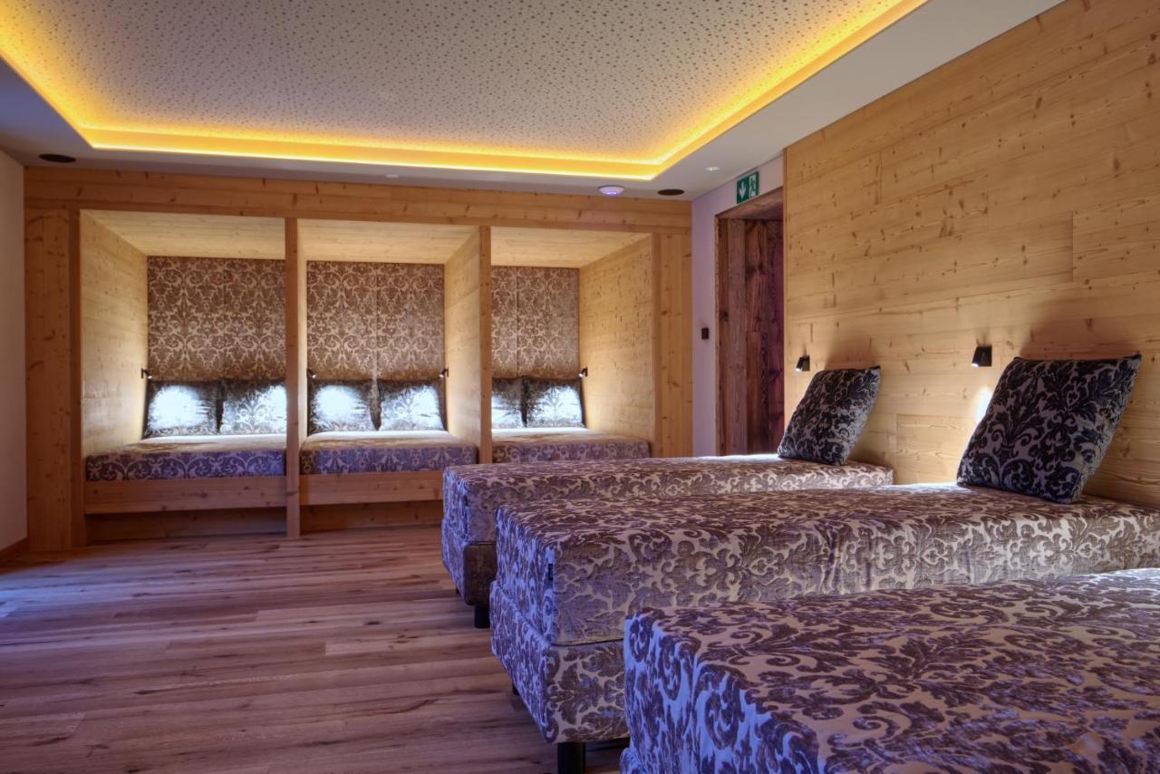 Bonfanti Design Hotel Chienes Exterior foto