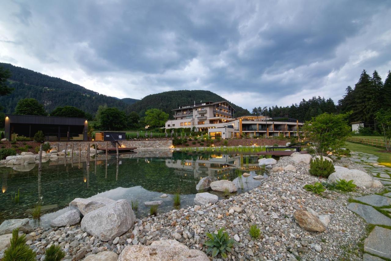 Bonfanti Design Hotel Chienes Exterior foto